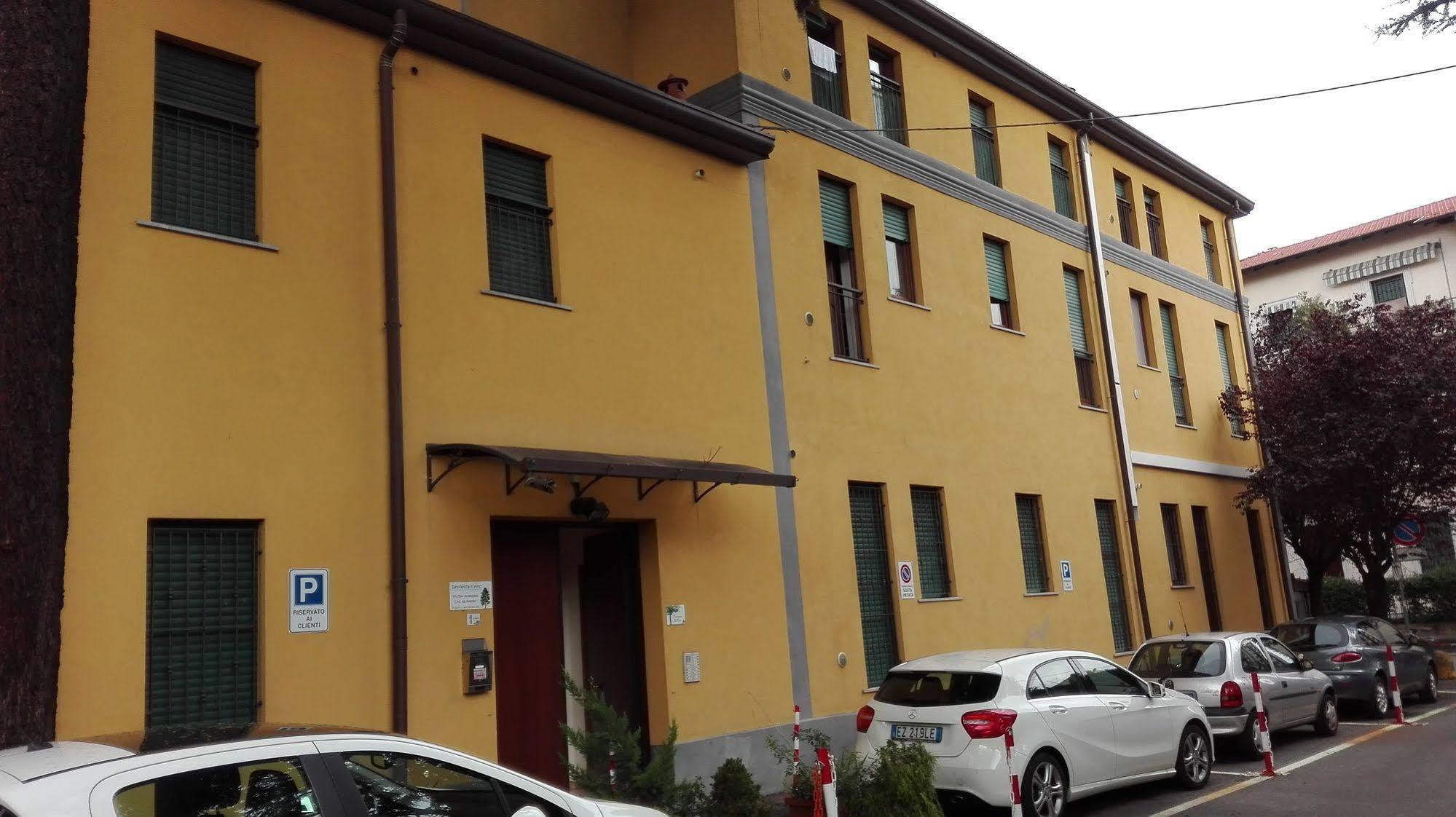 Residence Il Pino Saronno Exterior photo